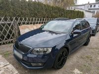 Gebraucht Skoda Octavia Elegance 180 PS (132 kW) 2014 Blau Kleinwagen