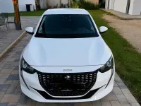 Gebraucht Peugeot 208 Active 101 PS (74 kW) 2021 Weiß Kleinwagen