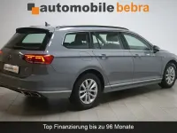Gebraucht VW Passat R-line 150 PS (110 kW) 2022 Mondsteingrau Kombi