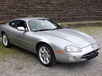 Gebraucht Jaguar XK 284 PS (208 kW) 2000 Silber Coupé