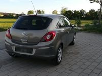 gebraucht Opel Corsa D 1,4 liter mit 90 PS Satellite