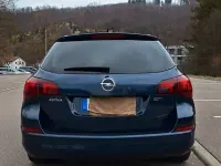 Gebraucht Opel Astra Innovation 125 PS (91 kW) 2011 Blau Kombi