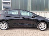 Gebraucht Ford Fiesta Cool & Connect 70 PS (51 kW) 2018 Schwarz Kleinwagen