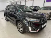 Gebraucht Suzuki Vitara Comfort 102 PS (75 kW) 2024 Schwarz SUV