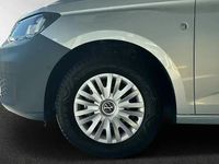 Second-hand VW Caddy 102 CP (75 kW) 2025 Argintiu Monovolum