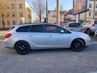 Gebraucht Opel Astra Design Edition 116 PS (85 kW) 2011 Silber Kombi