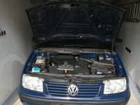 Gebraucht VW Bora Trendline 101 PS (74 kW) 1999 Blau Limousine