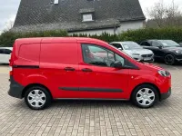Gebraucht Ford Transit Trend 101 PS (74 kW) 2021 Rot (racerot) Van / Kleinbus