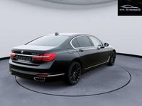 Gebraucht BMW 740L 320 PS (235 kW) 2019 Black sapphire metallic Limousine