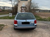 Gebraucht VW Passat 101 PS (74 kW) 1997 Blau Kombi
