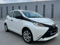 Second-hand Toyota Aygo 69 CP (50 kW) 2015 Alb Hatchback