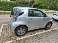 Second-hand Toyota iQ 68 CP (50 kW) 2013 Argintiu Hatchback