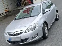 Gebraucht Opel Astra 109 PS (80 kW) 2012 Silber Kombi