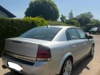 Begagnad Opel Vectra 140 HK (102 kW) 2003 Silver Sedan