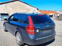 Gebraucht Kia Ceed 90 PS (66 kW) 2010 Grau Kleinwagen