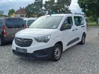 Używany Opel Combo Selection 102 KM (75 kW) 2021 Biały Minivan