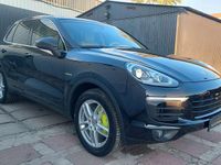 Gebraucht Porsche Cayenne S E-Hybrid 333 PS (244 kW) 2015 Schwarz SUV