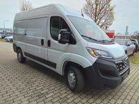 Gebraucht Opel Movano Selection 140 PS (102 kW) 2024 Lackierung weiss icy/typ aussenverkleidung spiegel flach standard Van