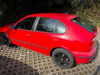 Second-hand Seat Leon 110 CP (80 kW) 2003 Roșu Hatchback