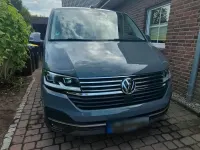 Gebraucht VW Multivan 204 PS (150 kW) 2022 Grau Van / Kleinbus