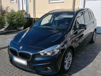 Gebraucht BMW 218 140 PS (102 kW) 2017 Blau Van / Kleinbus