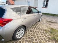 Gebraucht Toyota Auris 90 PS (66 kW) 2013 Grau Kleinwagen