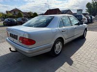 Gebraucht Mercedes E240 Elegance 170 PS (125 kW) 1998 Silber Limousine