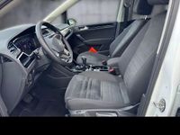 Gebraucht VW Touran Pro 150 PS (110 kW) 2024 Weiß Van / Kleinbus