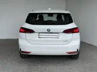 Gebraucht BMW 218 Active Tourer 136 PS (100 kW) 2023 Weiß Van / Kleinbus