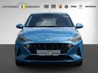 Gebraucht Hyundai i10 Trend 67 PS (49 kW) 2023 Blau Kleinwagen