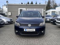 Gebraucht VW Touran Cup 140 PS (102 kW) 2015 Night blue metallic Van / Kleinbus