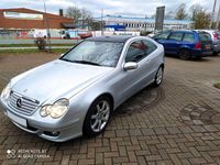 Gebraucht Mercedes C200 163 PS (119 kW) 2005 Silber Coupé