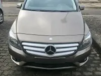 Gebraucht Mercedes B180 122 PS (89 kW) 2013 Grau Kleinwagen