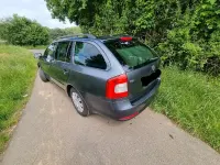 Gebraucht Skoda Octavia 122 PS (89 kW) 2009 Grau Kombi