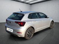 Gebraucht VW Polo Life 80 PS (58 kW) 2023 Silber Kleinwagen