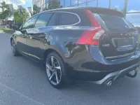 Gebraucht Volvo V60 215 PS (158 kW) 2015 Schwarz Kombi