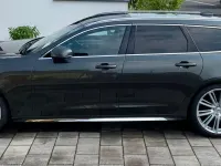 Gebraucht Volvo V90 Momentum 190 PS (139 kW) 2017 Grau Kombi
