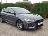 Gebraucht Ford Focus ST-Line 125 PS (91 kW) 2023 Magneticgrau (metallic) Limousine