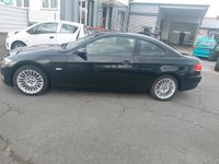 Gebraucht BMW 320 170 PS (125 kW) 2008 Schwarz Coupé