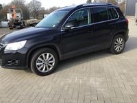Gebraucht VW Tiguan Team 140 PS (102 kW) 2011 Schwarz SUV
