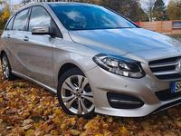 Gebraucht Mercedes B180 Style 122 PS (89 kW) 2017 Silber Van / Kleinbus
