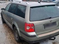Gebraucht VW Passat 131 PS (96 kW) 2003 Grün Kombi
