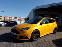 Gebraucht Ford Focus ST 250 PS (183 kW) 2017 Gelb Limousine