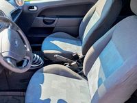 Gebraucht Ford Fiesta 80 PS (58 kW) 2006 Grau Kleinwagen