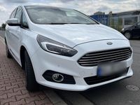 Gebraucht Ford S-MAX Titanium 150 PS (110 kW) 2019 Weiß Van / Kleinbus