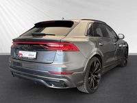 Gebraucht Audi Q8 Ambiente 286 PS (210 kW) 2023 Daytonagrau (metallic) SUV