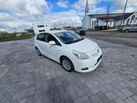 Gebraucht Toyota Verso Life 147 PS (108 kW) 2009 Super white 2 Van / Kleinbus