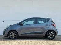Gebraucht Hyundai i10 67 PS (49 kW) 2018 Grau Kleinwagen