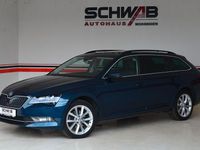 Gebraucht Skoda Superb Ambition 190 PS (139 kW) 2019 Modra lava/lava blau Kombi