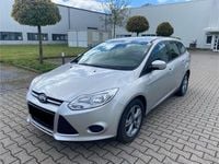 Używany Ford Focus SYNC Edition 116 KM (85 kW) 2014 Srebrny Sedan/Limuzyna